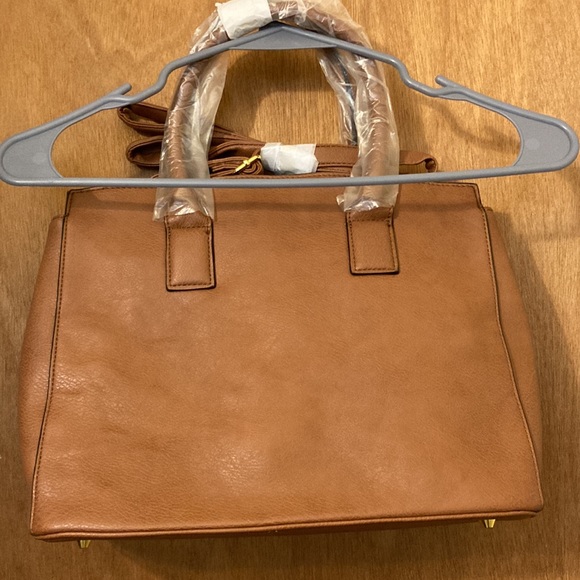 Faux leather brown lock satchel - Picture 8 of 10